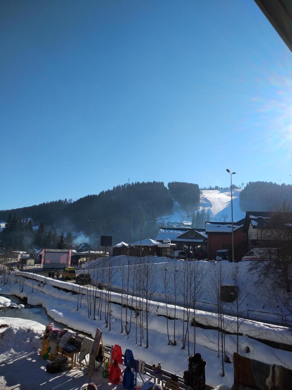 Iron Bridge Hotel Bukovel Luaran gambar