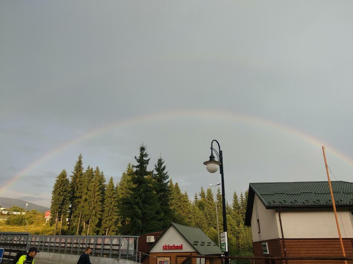 Iron Bridge Hotel Bukovel Luaran gambar